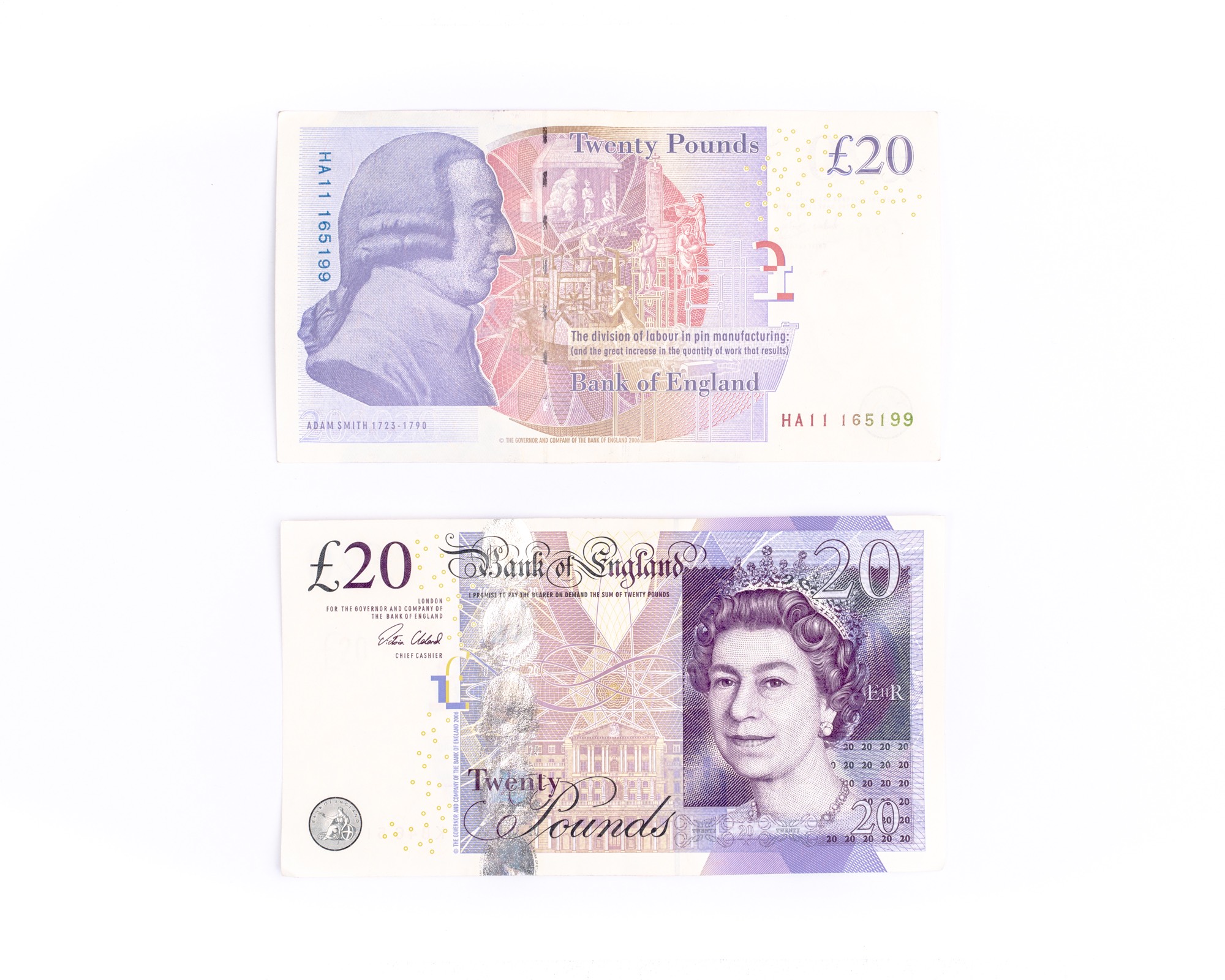 British 20 pound banknote The currency in Scotland is the pound sterling and they come in bank notes and coins.
