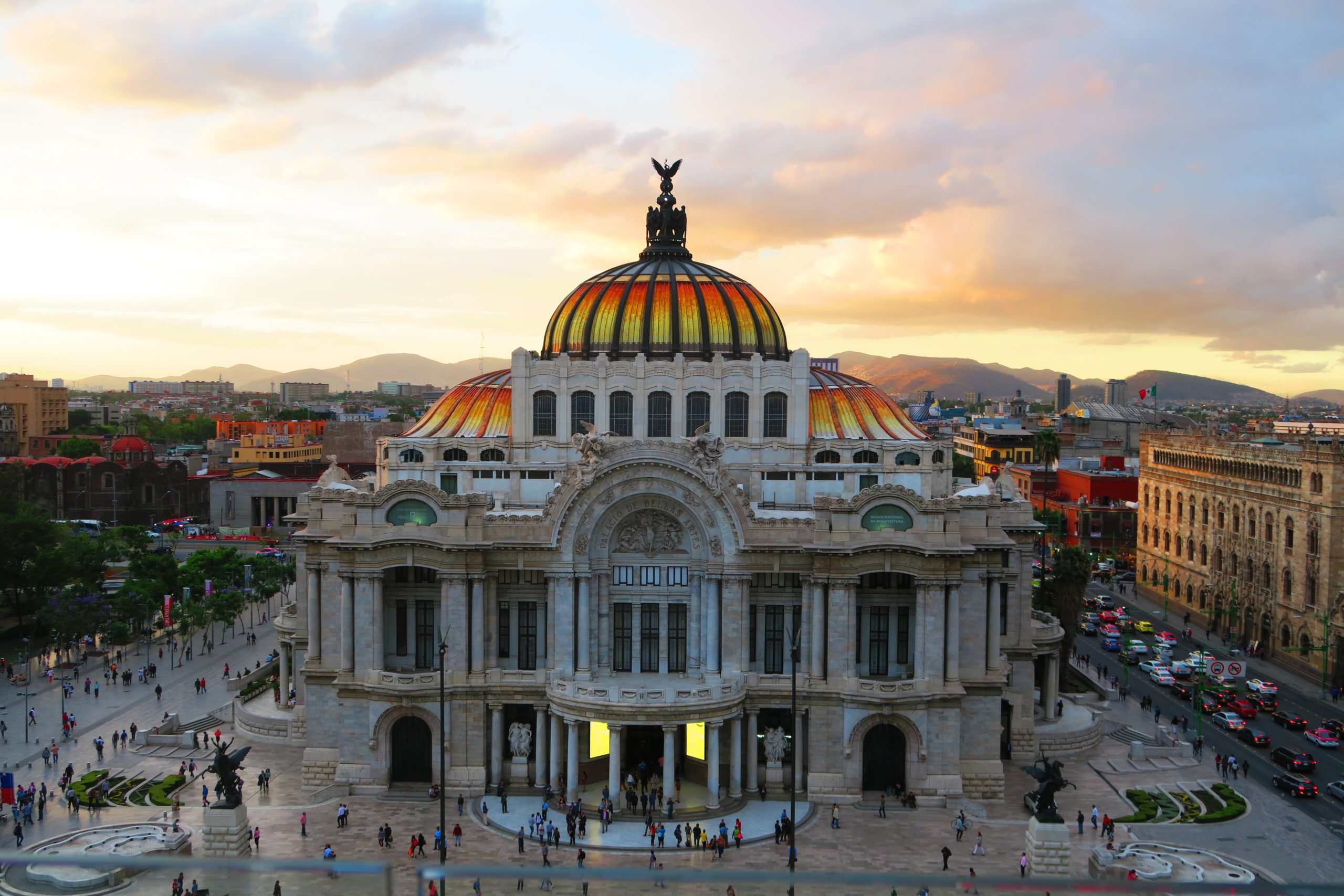 what-you-need-to-know-about-currency-in-mexico