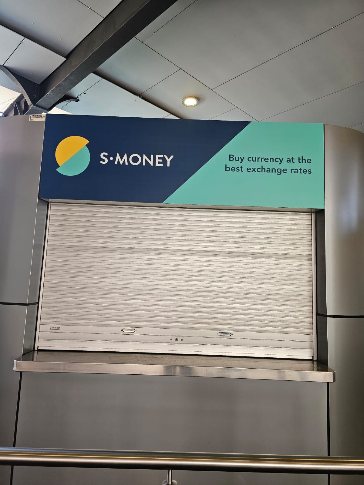 S Money Currency Exchange Store at Circular Quay in Sydney
